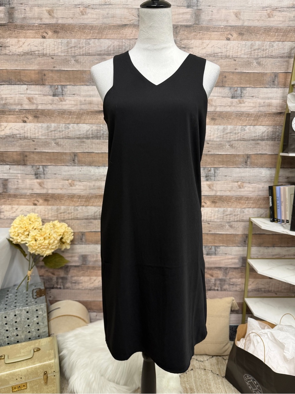 NWT Catherine Malandrino Black Sleeveless Sheath 2